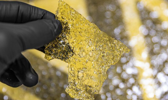 Crystal Clear: Understanding CBG & CBD Crystallization